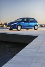 Peugeot 206 Plus 2009 года